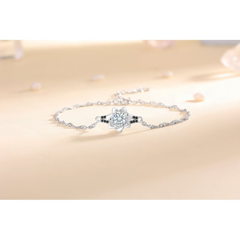 Bransoletka srebrna 925 rodowana dla kobiety kwiatek