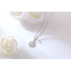 Naszyjnik srebrny 925 rodowany serca koniczyna łańcuszek damski z zawieszką