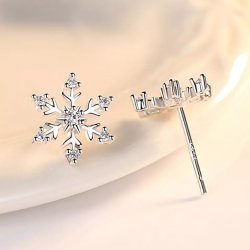 Srebrne kolczyki śnieżki wkrętki sztyfty prezent na święta srebro próba 925