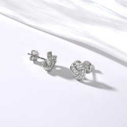 Srebrne kolczyki wkrętki sztyfty rodowane srebro eleganckie i subtelne
