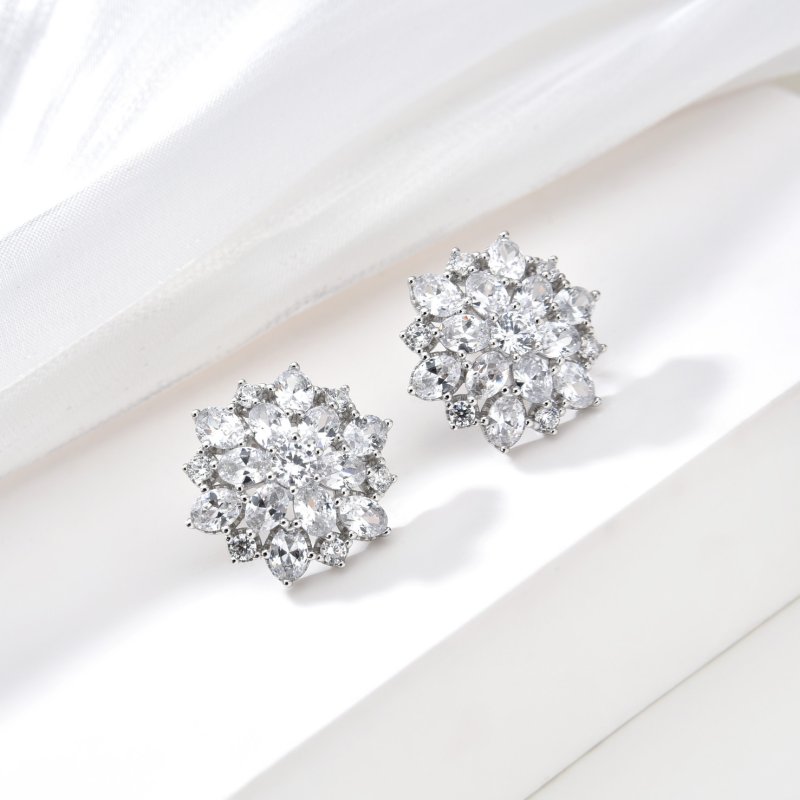 Srebrne kolczyki rodowane wkrętki sztyfty kryształy na przyjęcie wesele