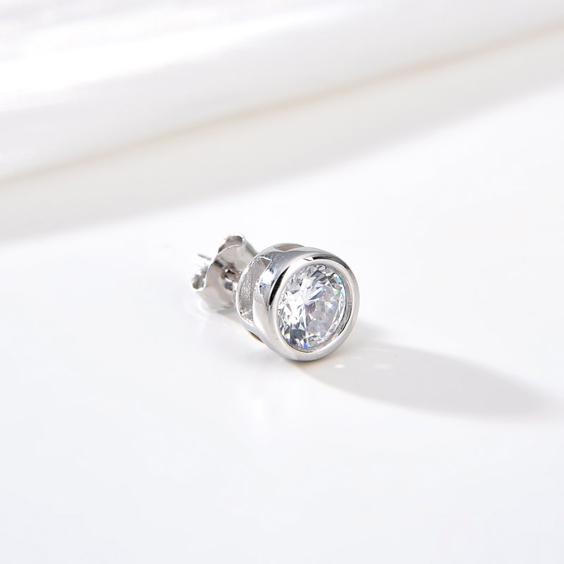 Męski srebrny kolczyk rodowany sztyft wkrętka 925