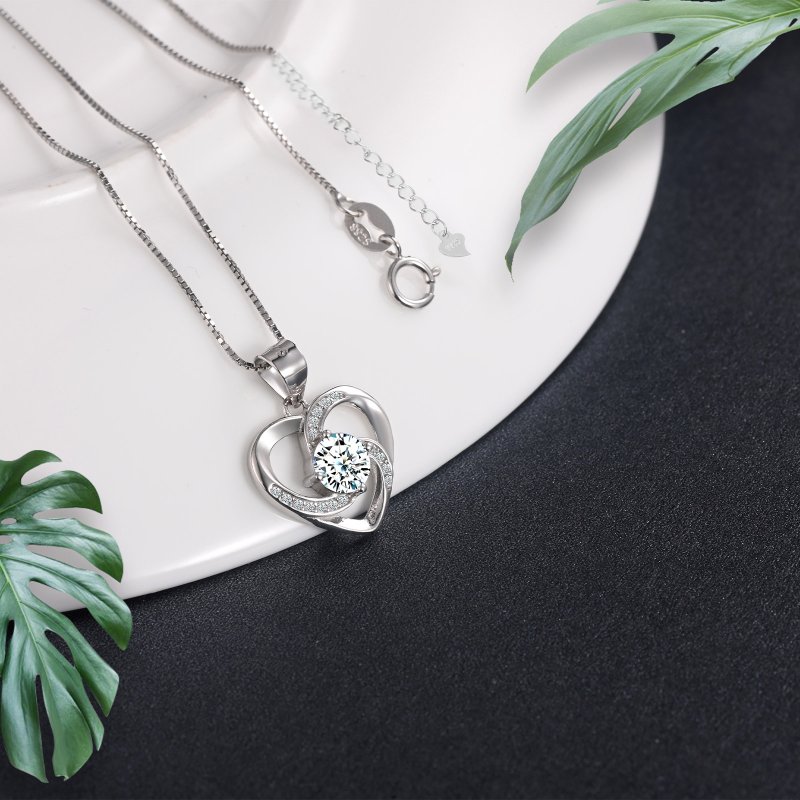 Naszyjnik srebrny rodowany 925 serce serduszko