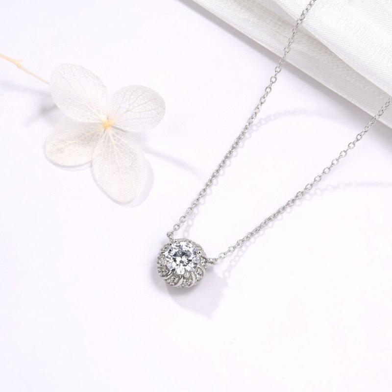 Naszyjnik srebrny damski łańcuszek z zawieszką srebro próby 925 celebrytka