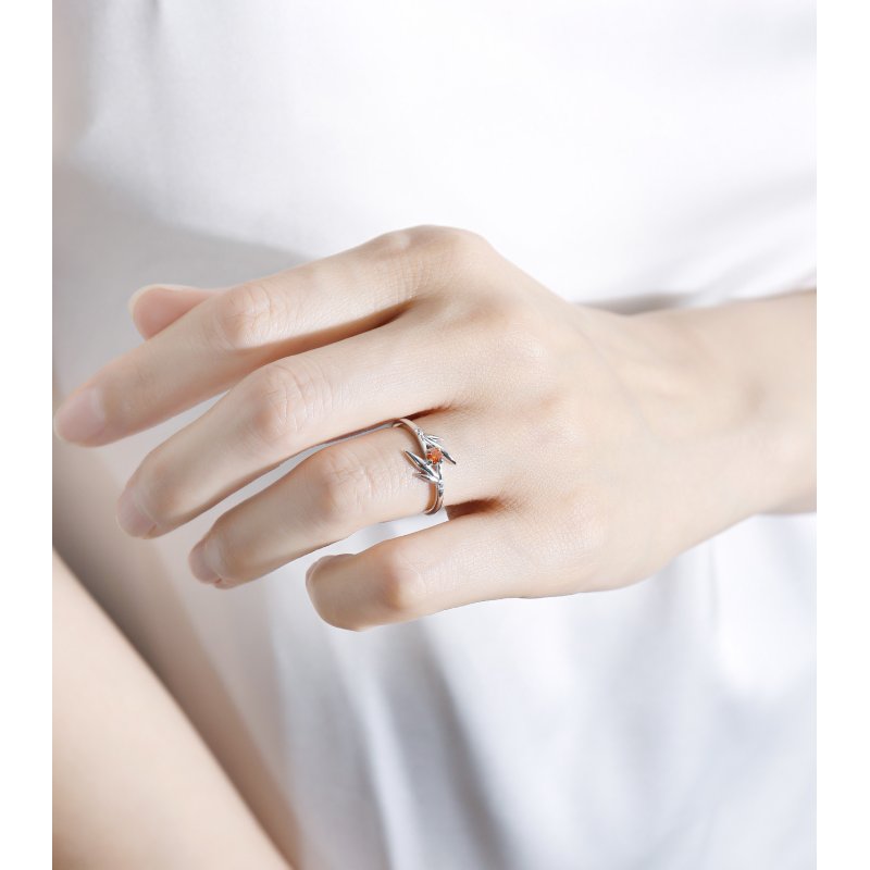 Srebrny pierścionek rodowany srebro próba 925 dla kobiety