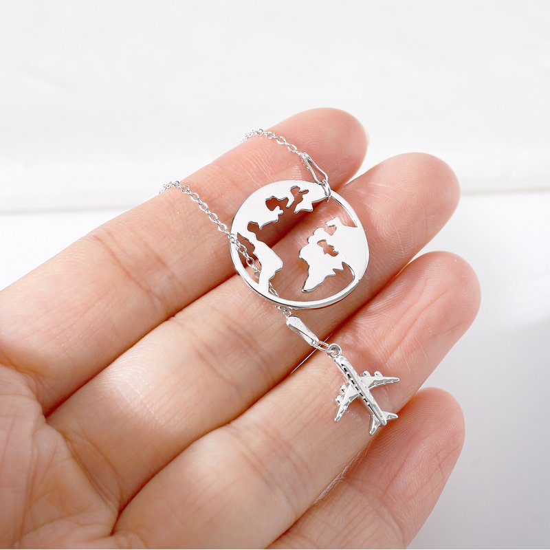 Naszyjnik srebrny łańcuszek z samolotem i kulą srebro rodowane 925 dla niej