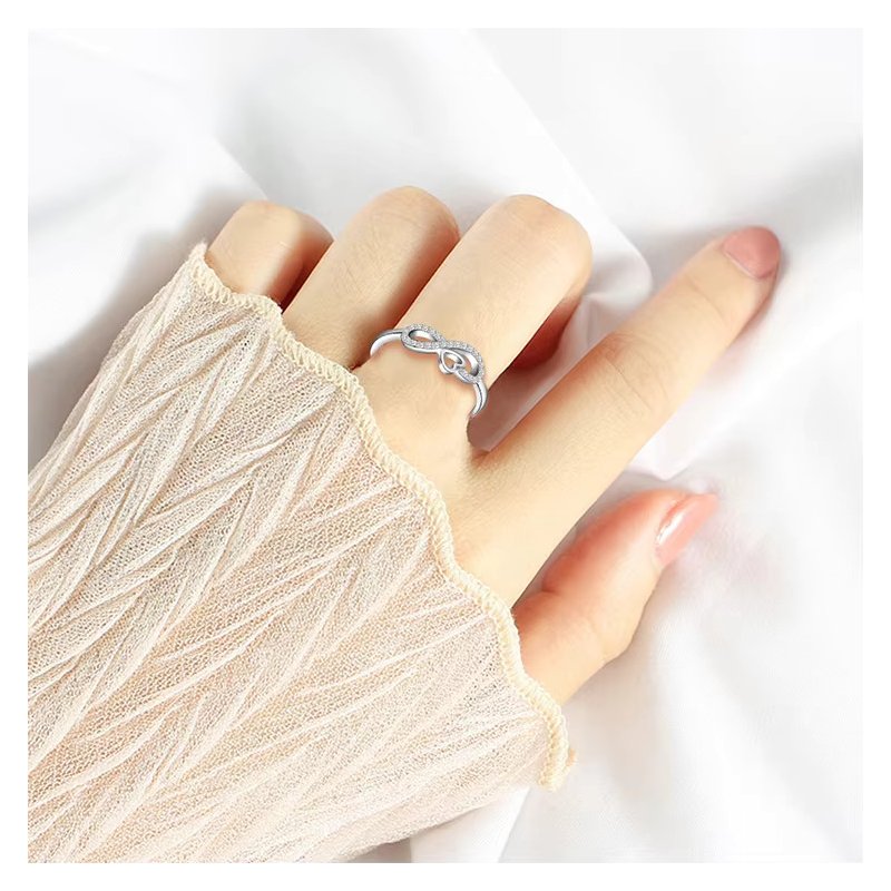 Pierścionek srebrny rodowany regulowany znak nieskończoności srebro 925