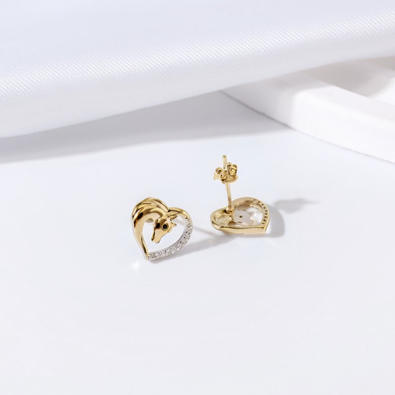 Kolczyki srebrne dla dziewczynki koniki w sercu srebro pozłacane 925 sztyfty wkrętki