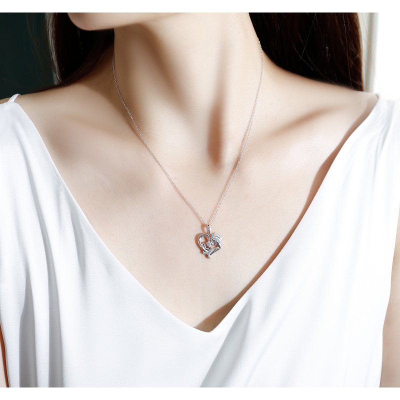 Naszyjnik srebrny łańcuszek matka z dzieckiem w sercu srebro rodowane 925