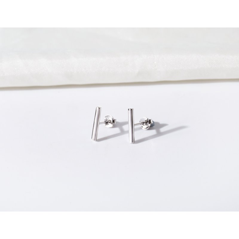 Srebrne kolczyki rodowane srebro próba 925 dla kobiety sztyfty wkrętki