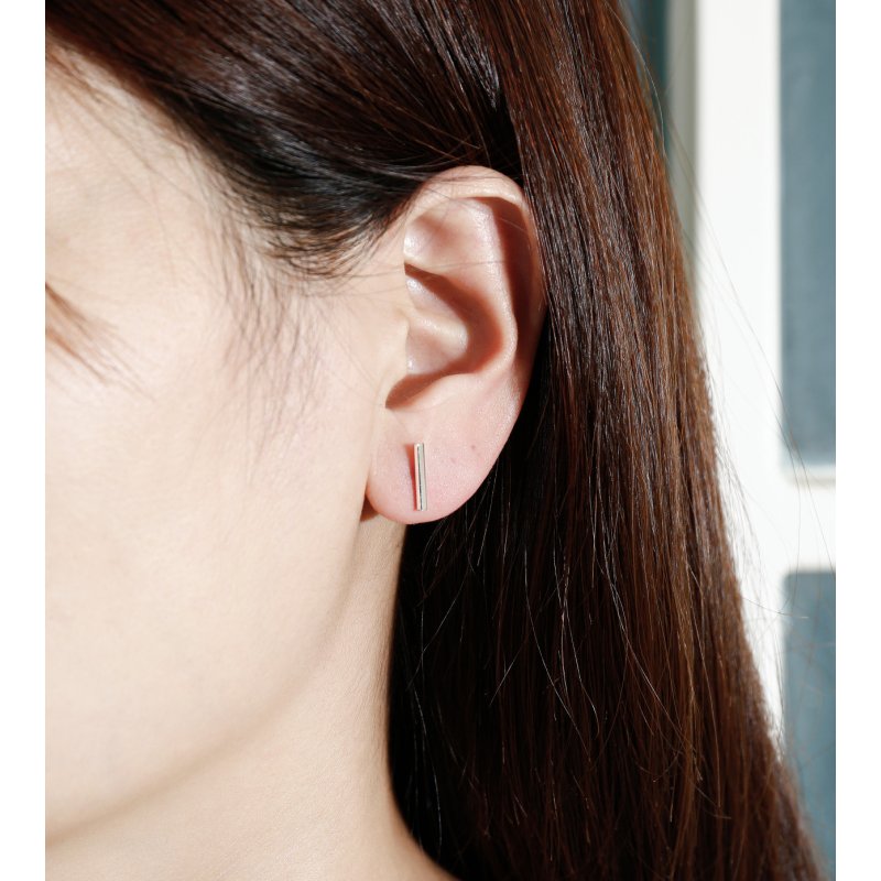 Srebrne kolczyki rodowane srebro próba 925 dla kobiety sztyfty wkrętki