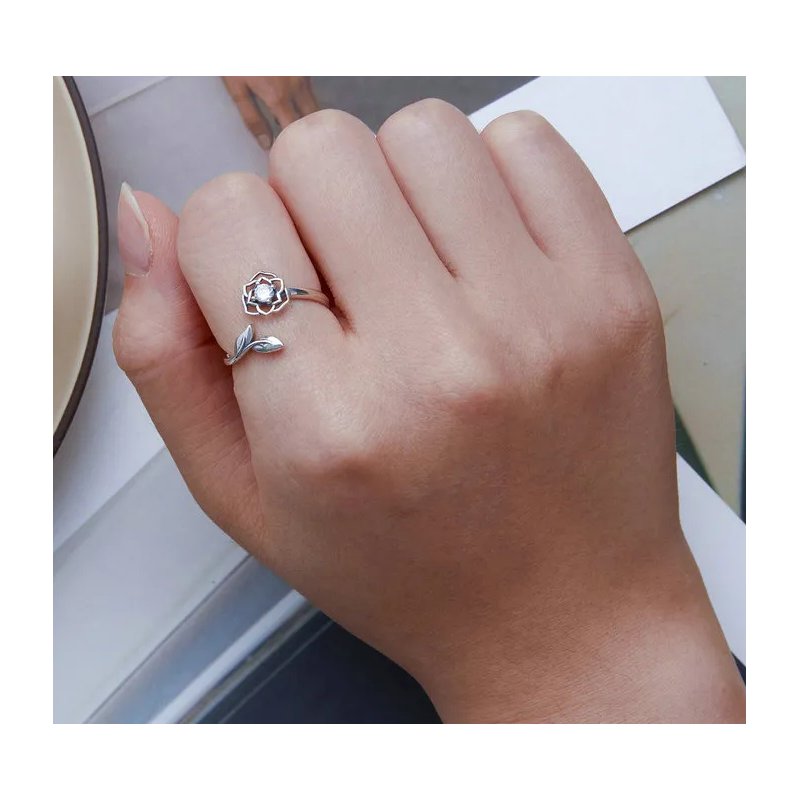 Pierścionek srebrny regulowany kwiatek listki 925