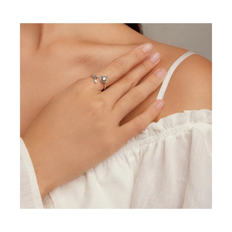 Pierścionek srebrny regulowany kwiatek listki 925