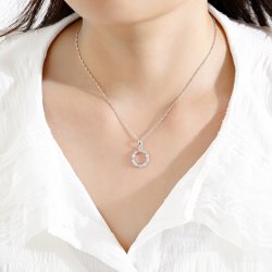 Zawieszka warkocz spleciony okrąg splot cyrkonia srebro próba 925