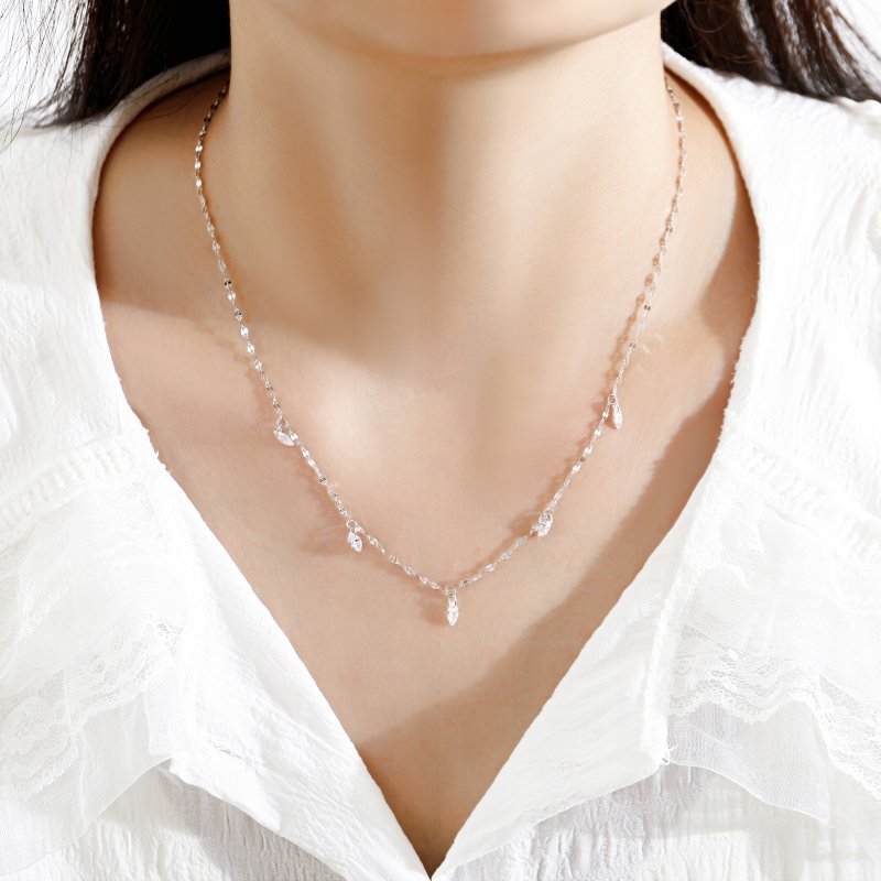 Naszyjnik łańcuszek kryształki celebrytka srebro próba 925