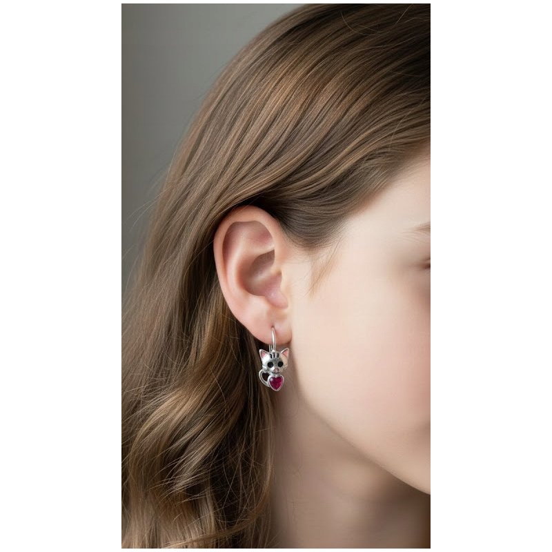 Srebrne kolczyki kotki serce cyrkonia srebro próba 925 angielskie zapięcie