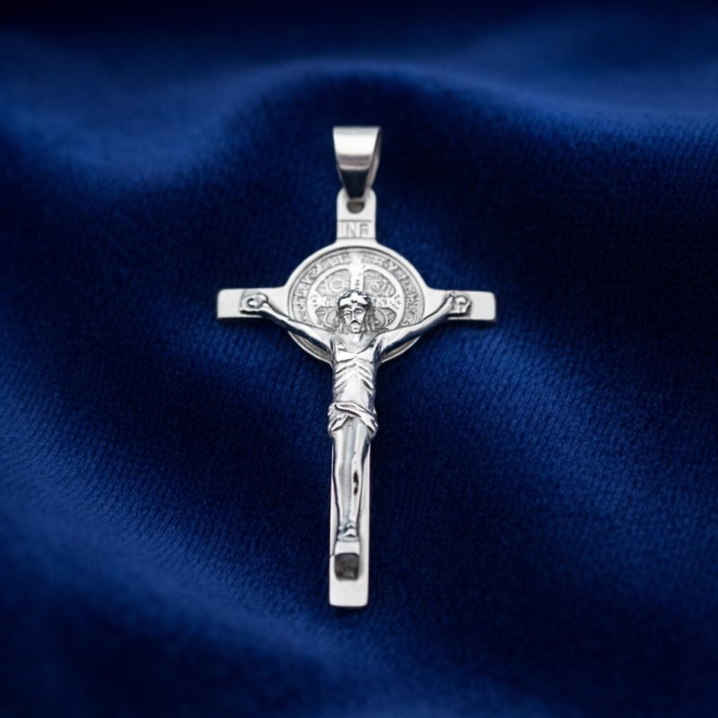 Srebrny męski mały krzyż wisiorek zawieszka krzyżyk srebro próba 925