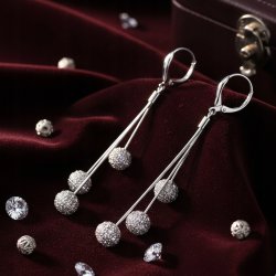 Damskie srebrne kolczyki wiszące angielskie z cyrkoniami błyszczą próba 925