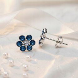 Srebrne kolczyki kwiatki sztyfty cyrkonie dla dziewczynki srebro 925