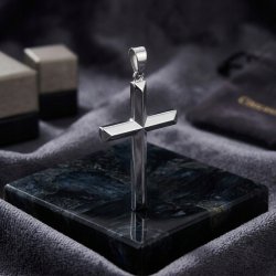 Srebrny męski duży krzyż krzyżyk wisiorek zawieszka srebro próba 925