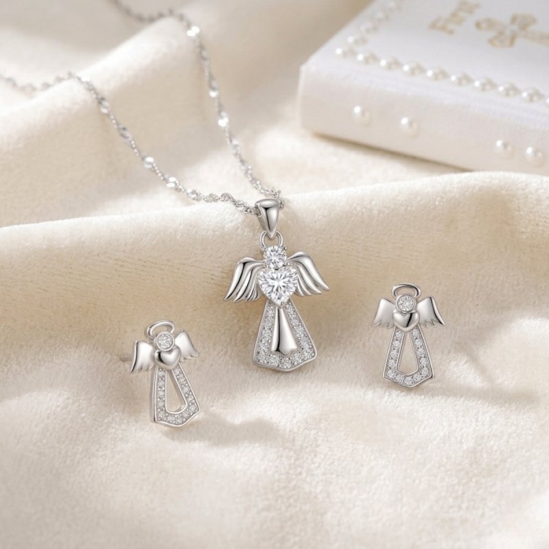 Komplet biżuterii srebrnej aniołek na komunię chrzest srebro 925