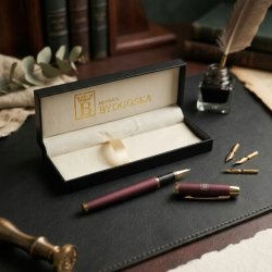 Długopis żelowy bordowy elegancki na prezent ozdobnye etui czarny wkład